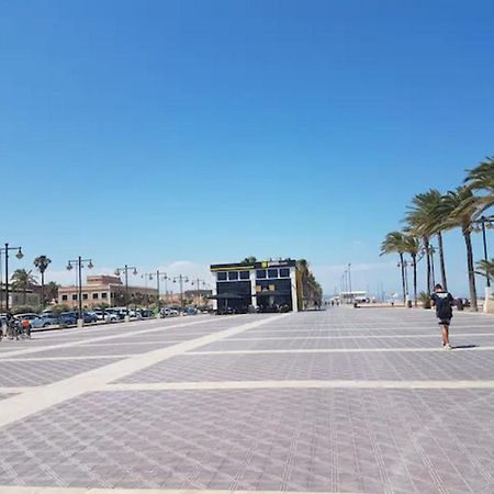 شقة فالنسيا  في Reina Playa المظهر الخارجي الصورة