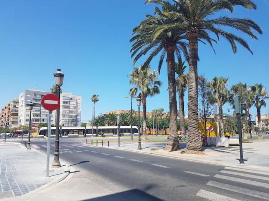 شقة فالنسيا  في Reina Playa المظهر الخارجي الصورة